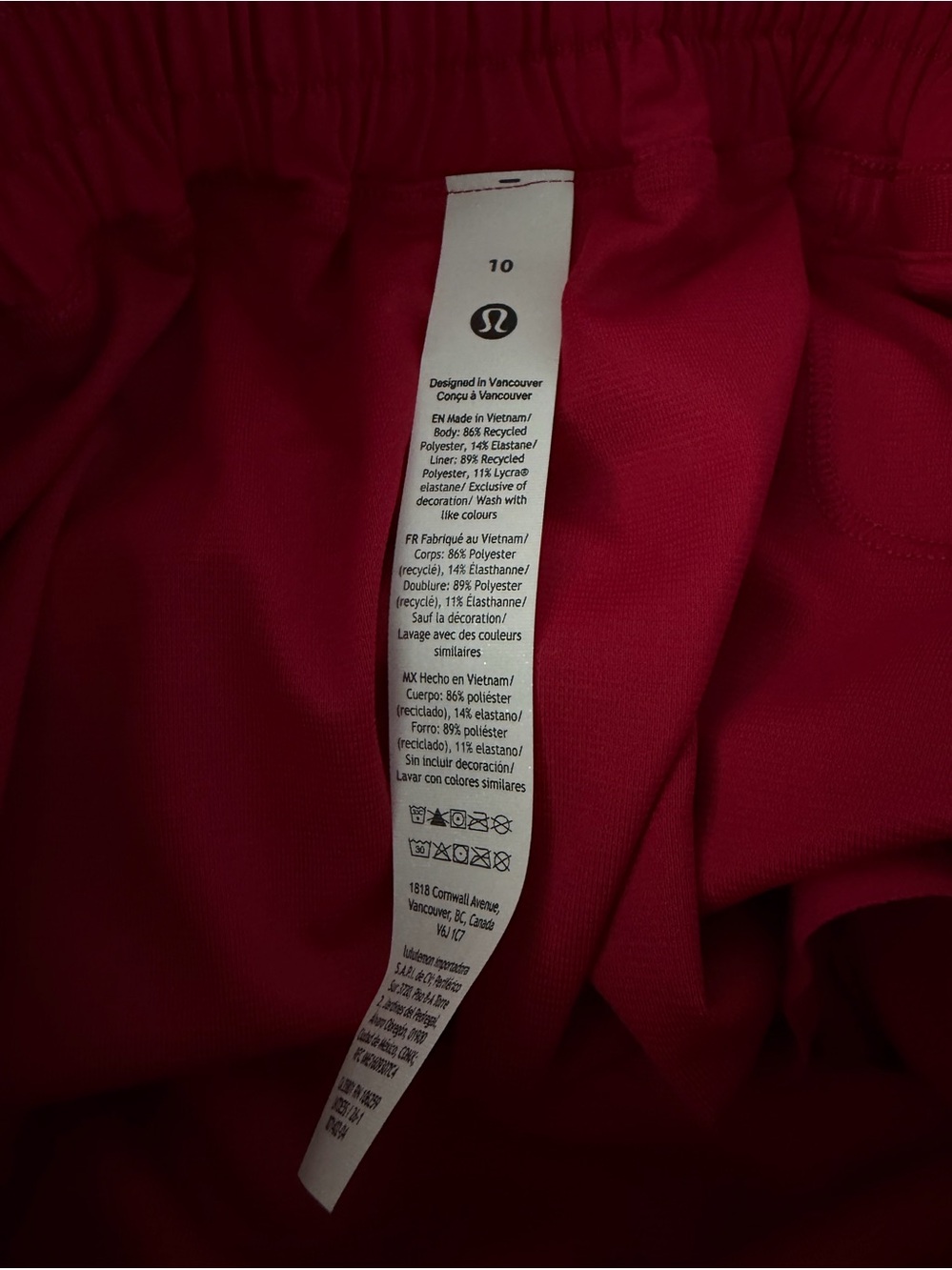 Lululemon - Hotty Hot High Rise Short 2.5” - Size 6 & 10 - NWT - Picture 6 of 7
